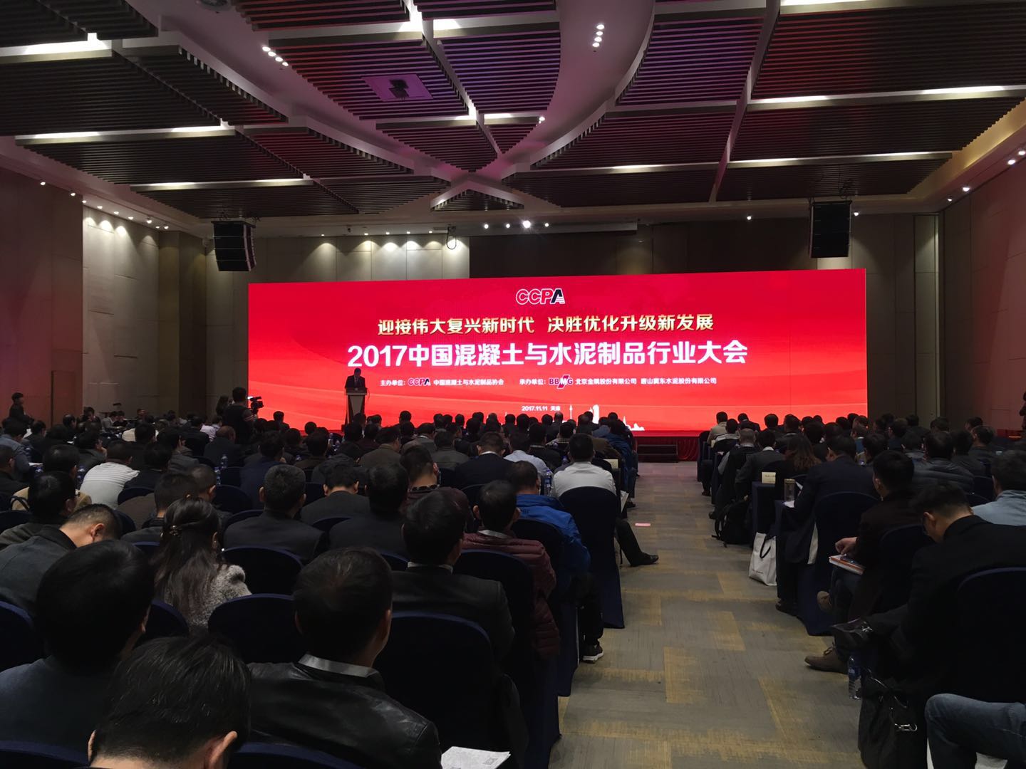 ����������F��